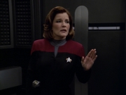 ariane179254_StarTrekVoyager_5x15_5x16_DarkFrontier_2086.jpg