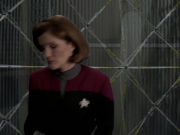 ariane179254_StarTrekVoyager_5x15_5x16_DarkFrontier_2096.jpg