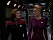 ariane179254_StarTrekVoyager_5x15_5x16_DarkFrontier_2116.jpg