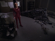 ariane179254_StarTrekVoyager_5x15_5x16_DarkFrontier_2419.jpg