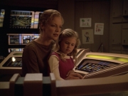 ariane179254_StarTrekVoyager_5x15_5x16_DarkFrontier_2521.jpg