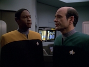 ariane179254_StarTrekVoyager_5x15_5x16_DarkFrontier_2605.jpg