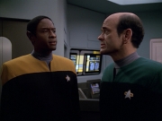 ariane179254_StarTrekVoyager_5x15_5x16_DarkFrontier_2606.jpg