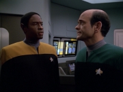 ariane179254_StarTrekVoyager_5x15_5x16_DarkFrontier_2607.jpg