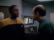 ariane179254_StarTrekVoyager_5x15_5x16_DarkFrontier_2608.jpg