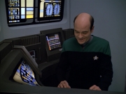 ariane179254_StarTrekVoyager_5x15_5x16_DarkFrontier_2620.jpg