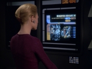 ariane179254_StarTrekVoyager_5x15_5x16_DarkFrontier_2624.jpg
