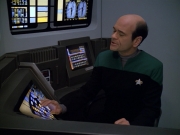 ariane179254_StarTrekVoyager_5x15_5x16_DarkFrontier_2626.jpg