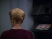 ariane179254_StarTrekVoyager_5x15_5x16_DarkFrontier_2651.jpg