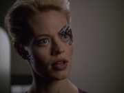ariane179254_StarTrekVoyager_5x15_5x16_DarkFrontier_2728.jpg