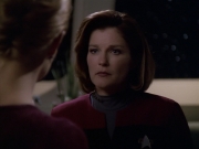 ariane179254_StarTrekVoyager_5x15_5x16_DarkFrontier_2765.jpg