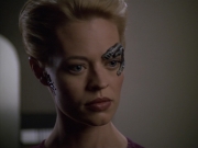 ariane179254_StarTrekVoyager_5x15_5x16_DarkFrontier_2793.jpg