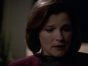 ariane179254_StarTrekVoyager_5x15_5x16_DarkFrontier_2807.jpg