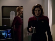 Filename=ariane179254_StarTrekVoyager_5x15_5x16_DarkFrontier_2839.jpg
Filesize=115KiB
Dimensions=1200x900
Date added=Apr 01, 2016 ariane179254_StarTrekVoyager_5x15_5x16_DarkFrontier_2839.jpg