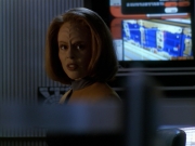 ariane179254_StarTrekVoyager_5x15_5x16_DarkFrontier_3134.jpg