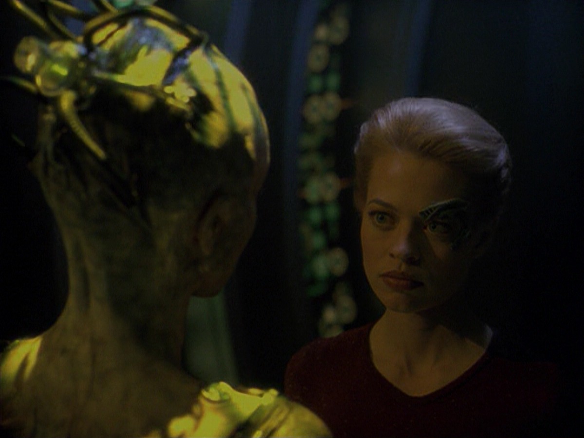 ariane179254_StarTrekVoyager_5x15_5x16_DarkFrontier_3677.jpg