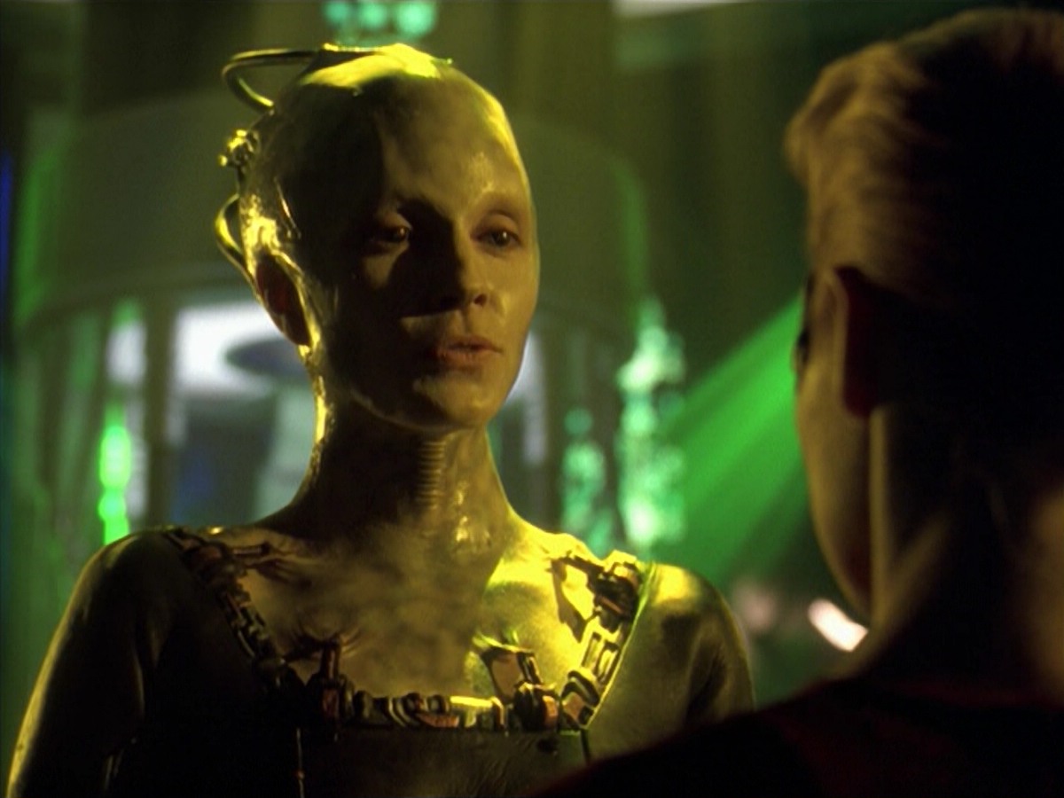 ariane179254_StarTrekVoyager_5x15_5x16_DarkFrontier_3683.jpg