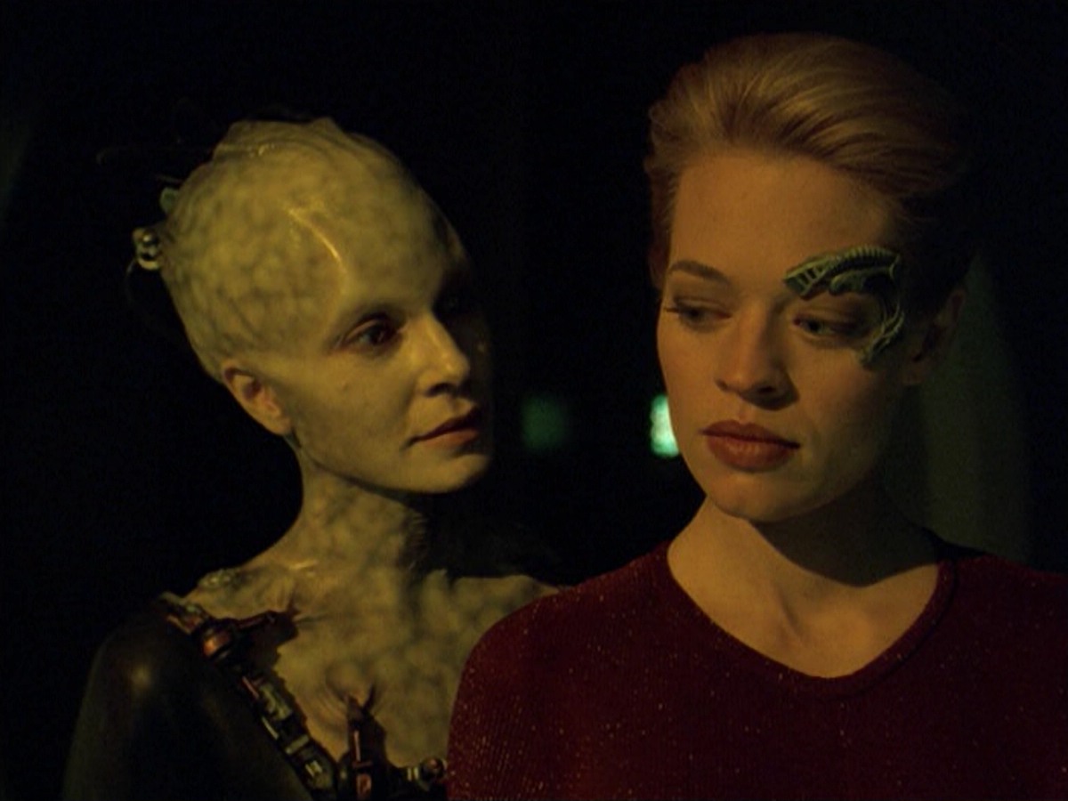 ariane179254_StarTrekVoyager_5x15_5x16_DarkFrontier_3721.jpg