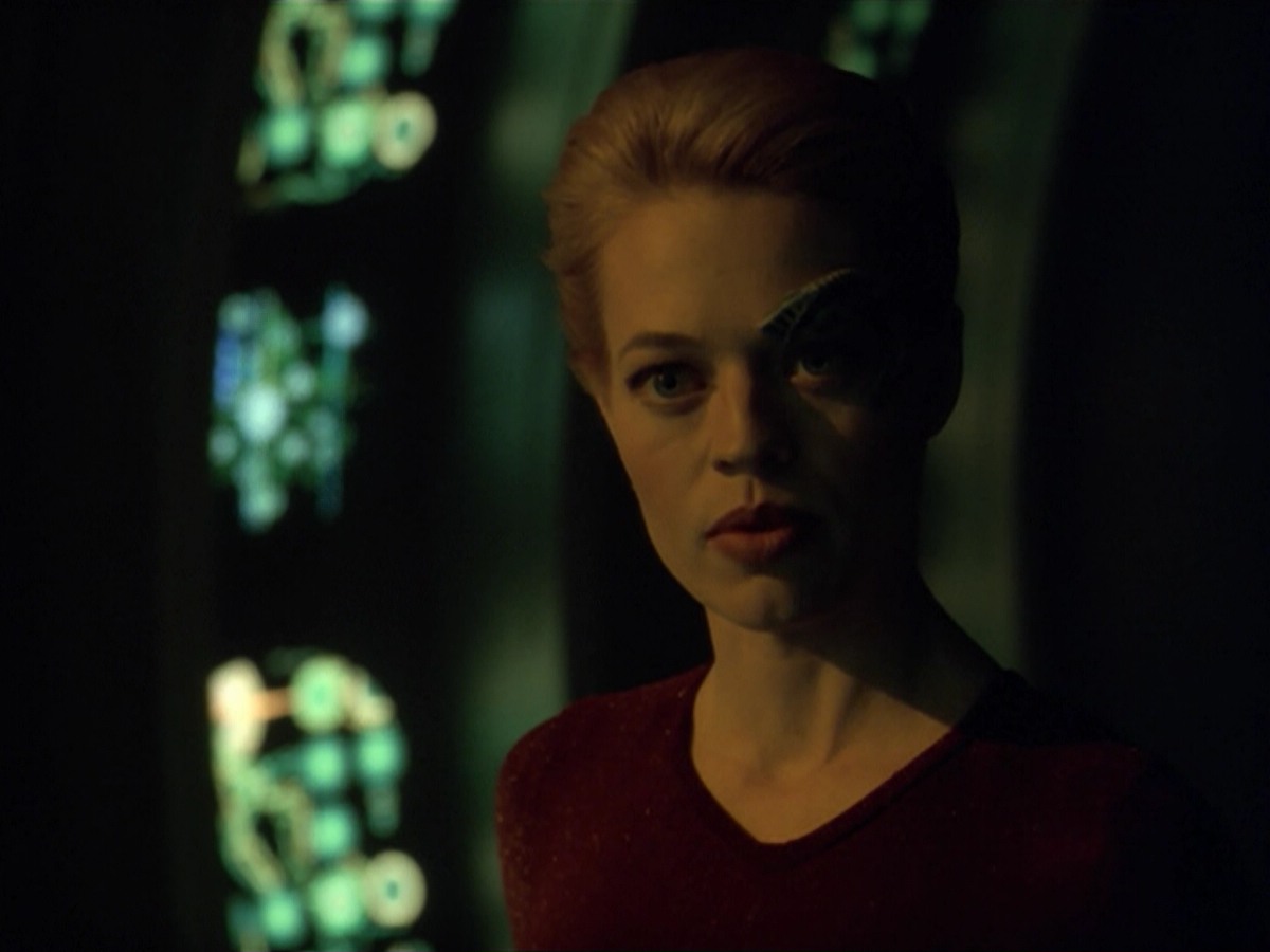 ariane179254_StarTrekVoyager_5x15_5x16_DarkFrontier_3767.jpg