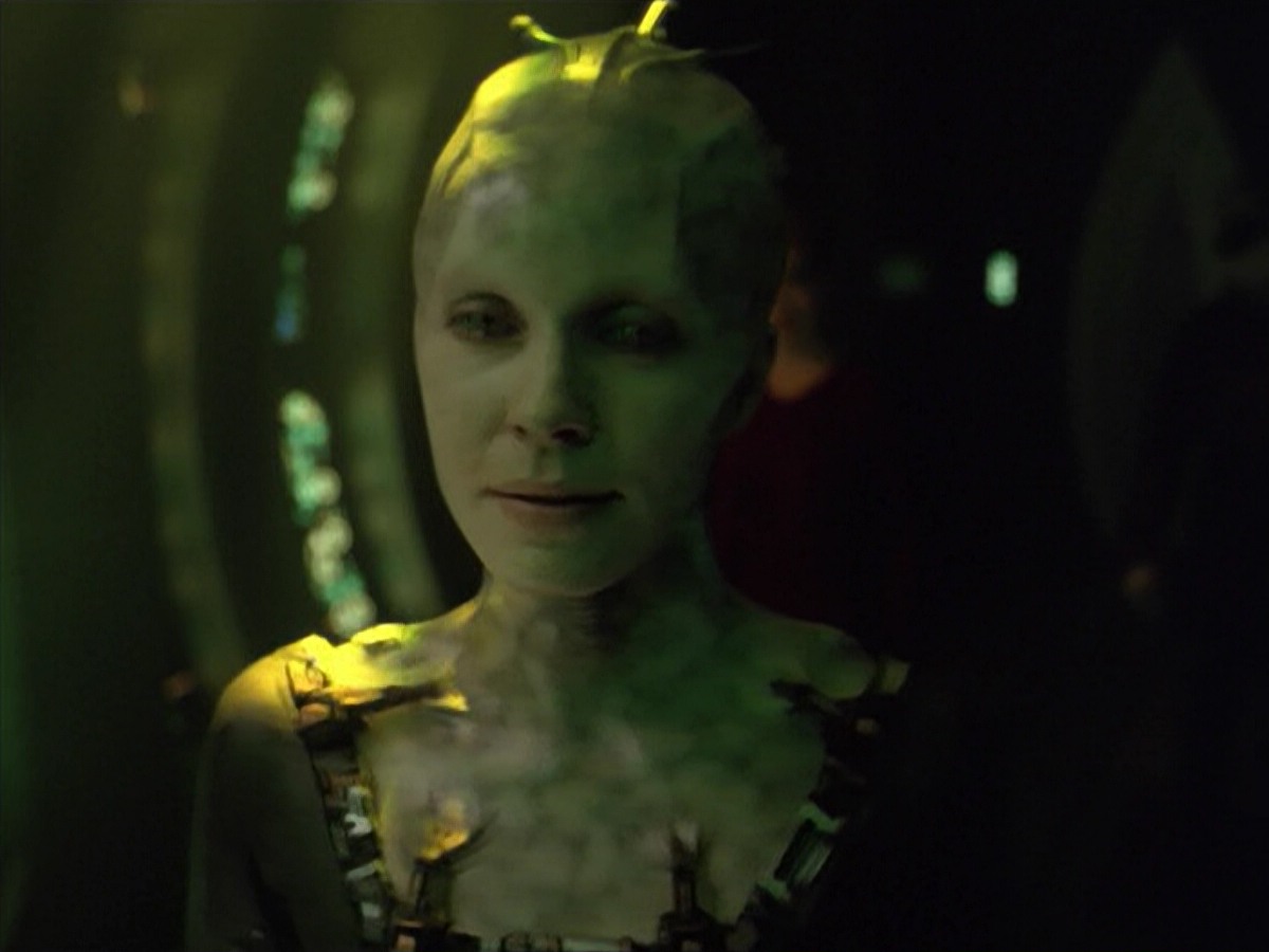 ariane179254_StarTrekVoyager_5x15_5x16_DarkFrontier_3776.jpg