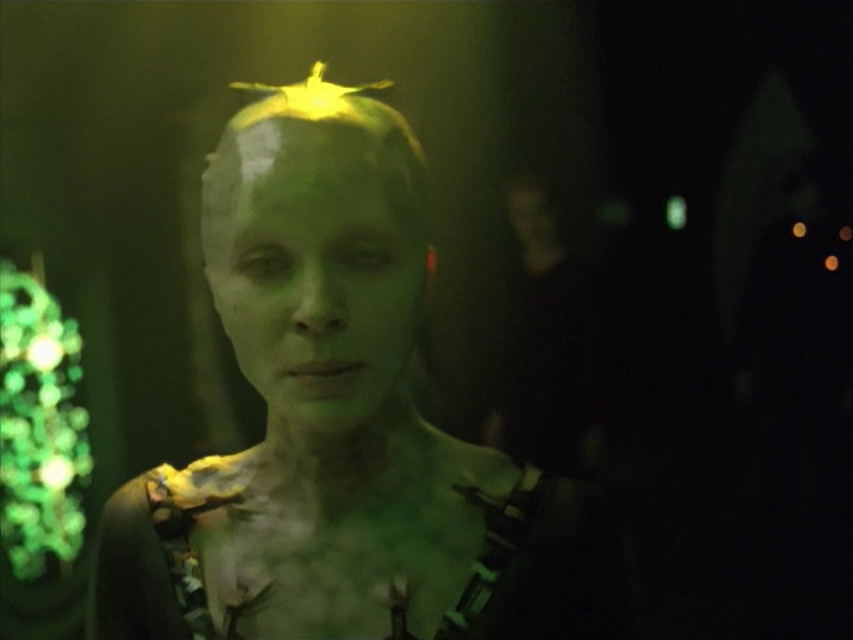 ariane179254_StarTrekVoyager_5x15_5x16_DarkFrontier_3778.jpg