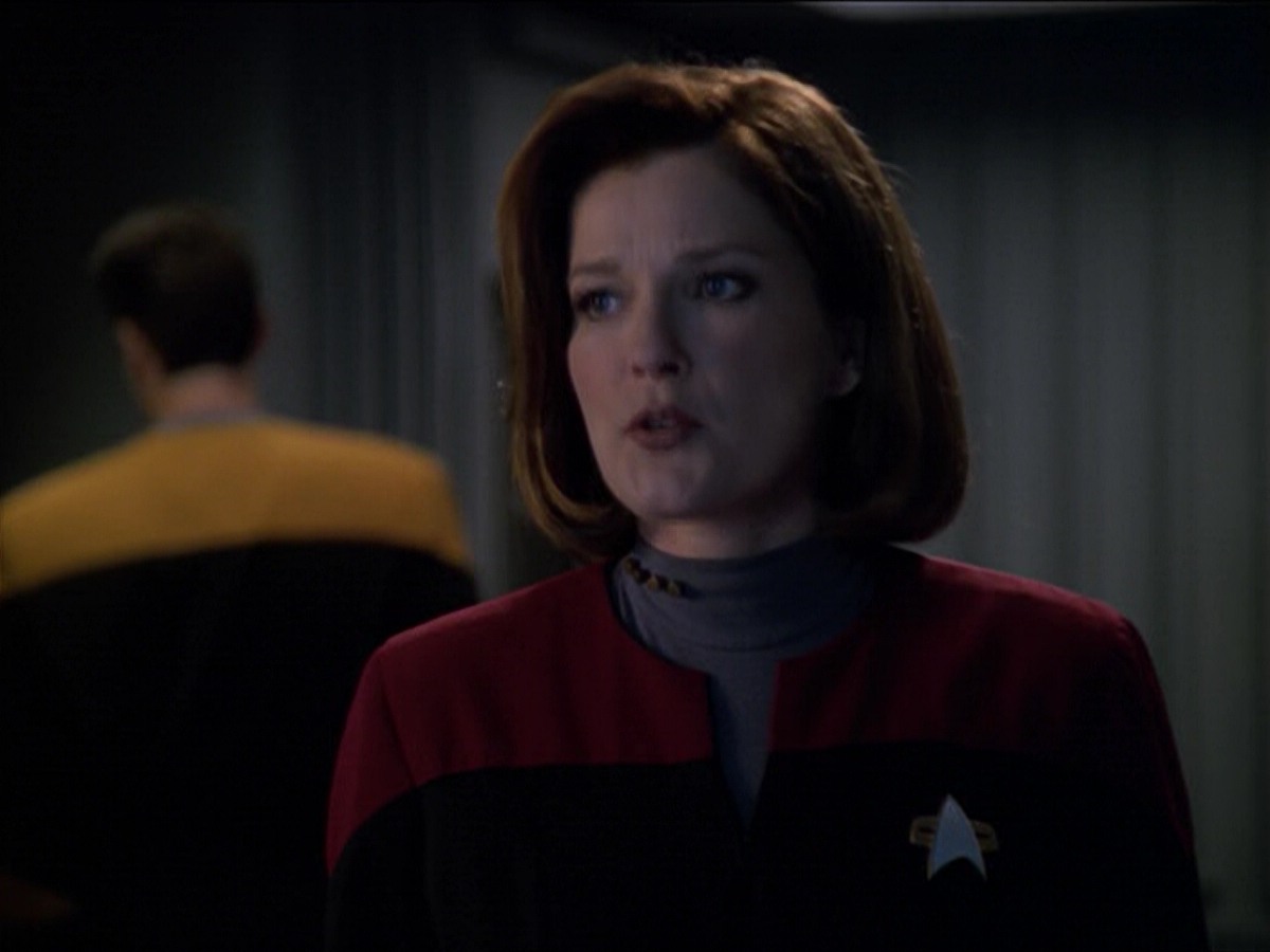 ariane179254_StarTrekVoyager_5x15_5x16_DarkFrontier_3938.jpg