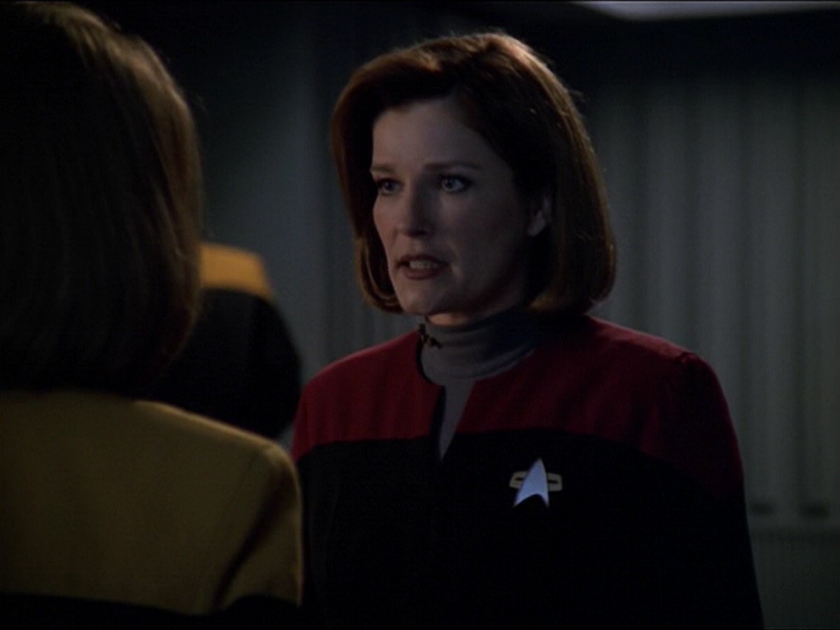 ariane179254_StarTrekVoyager_5x15_5x16_DarkFrontier_3954.jpg