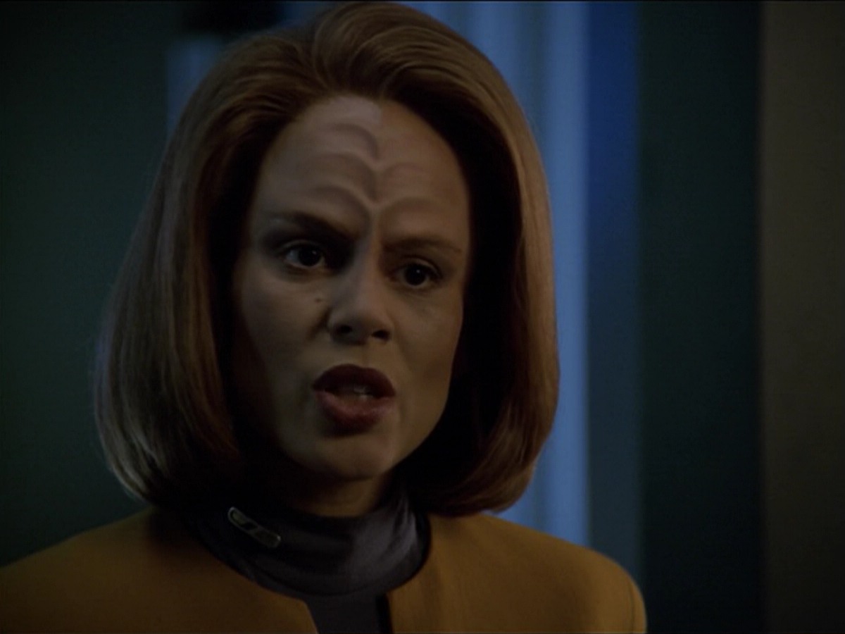 ariane179254_StarTrekVoyager_5x15_5x16_DarkFrontier_3961.jpg