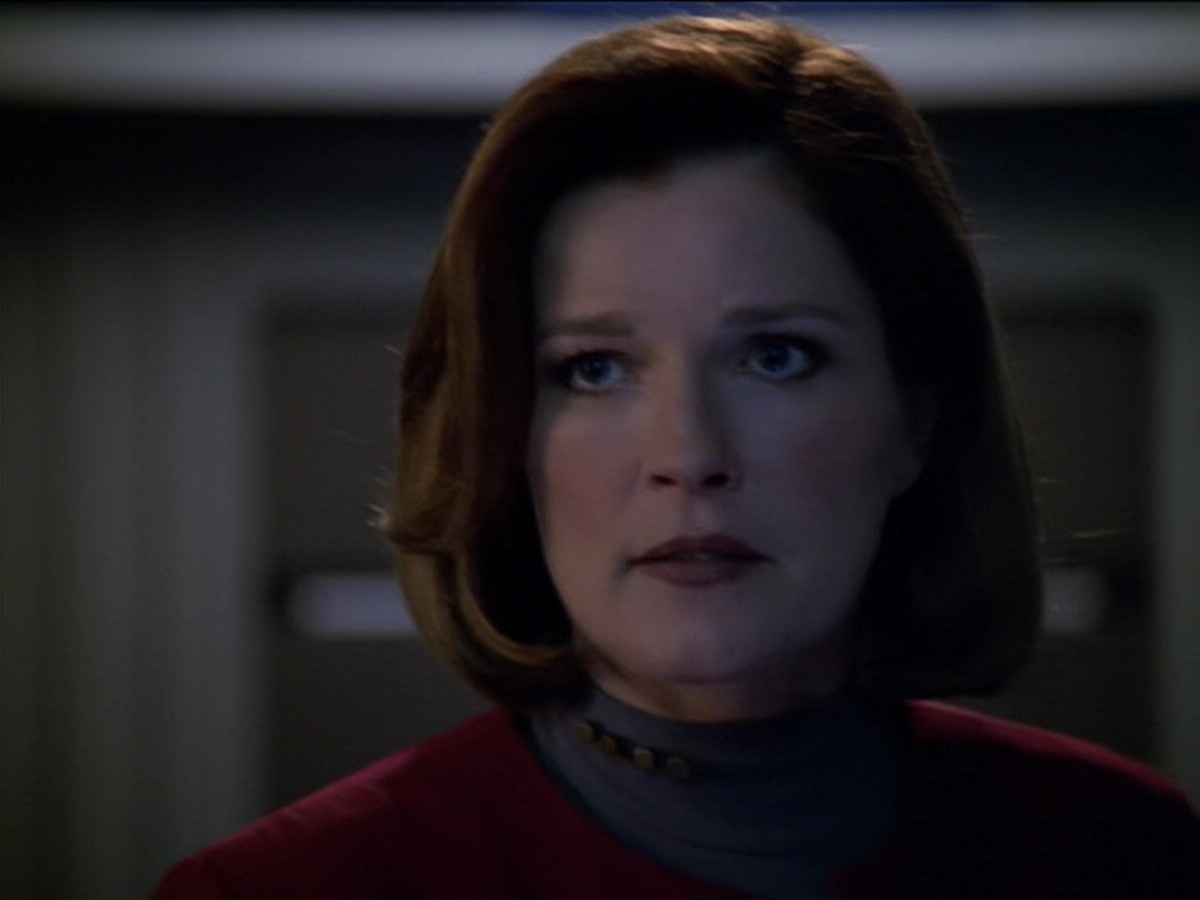 ariane179254_StarTrekVoyager_5x15_5x16_DarkFrontier_3977.jpg