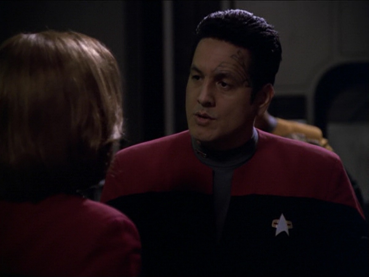 ariane179254_StarTrekVoyager_5x15_5x16_DarkFrontier_4041.jpg