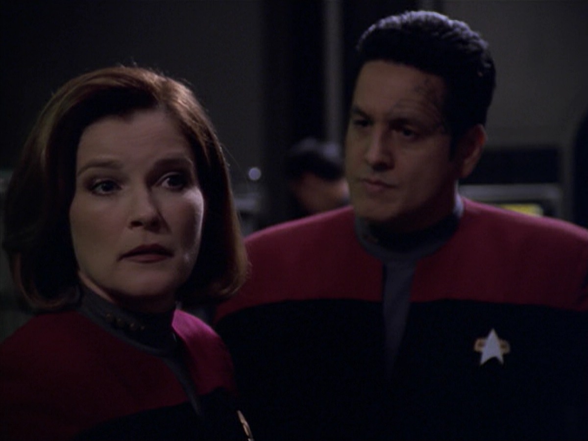 ariane179254_StarTrekVoyager_5x15_5x16_DarkFrontier_4053.jpg