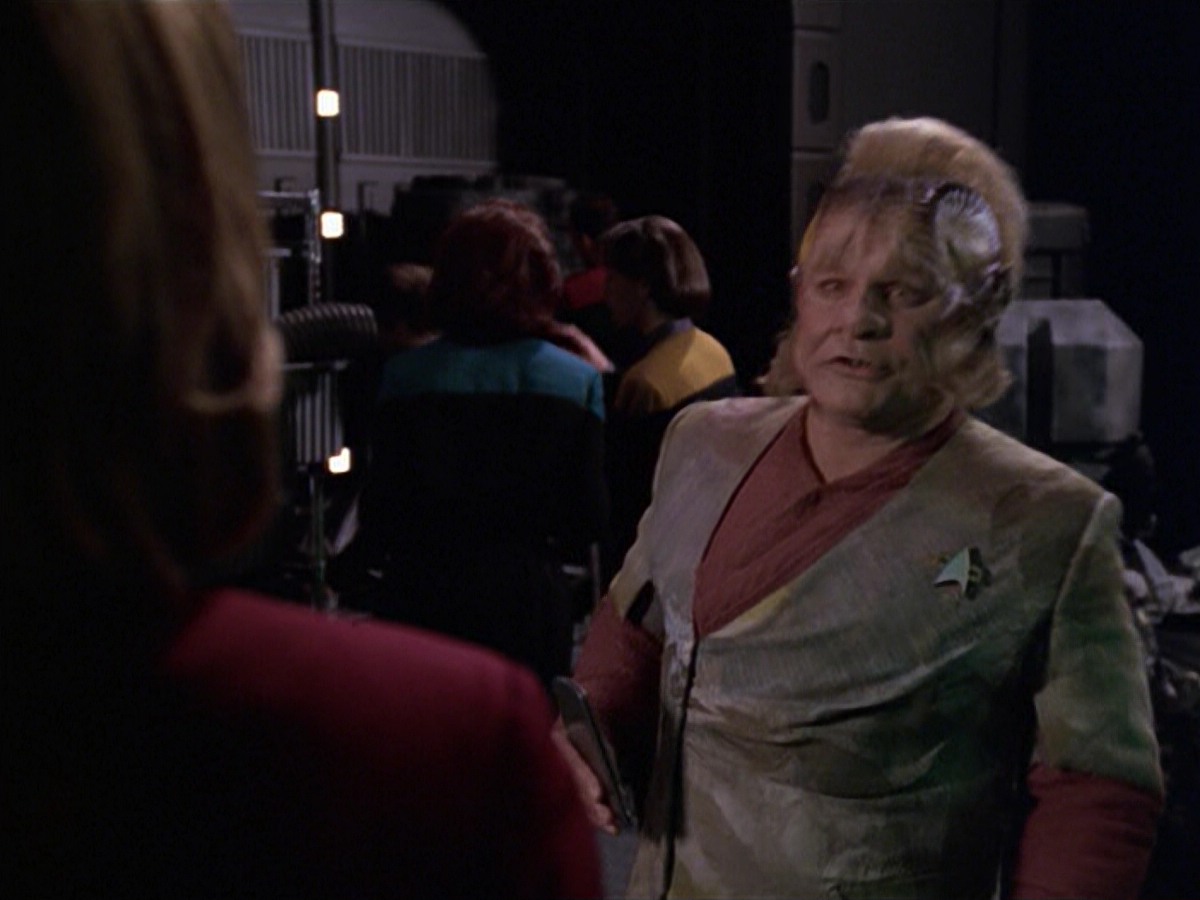 ariane179254_StarTrekVoyager_5x15_5x16_DarkFrontier_4054.jpg