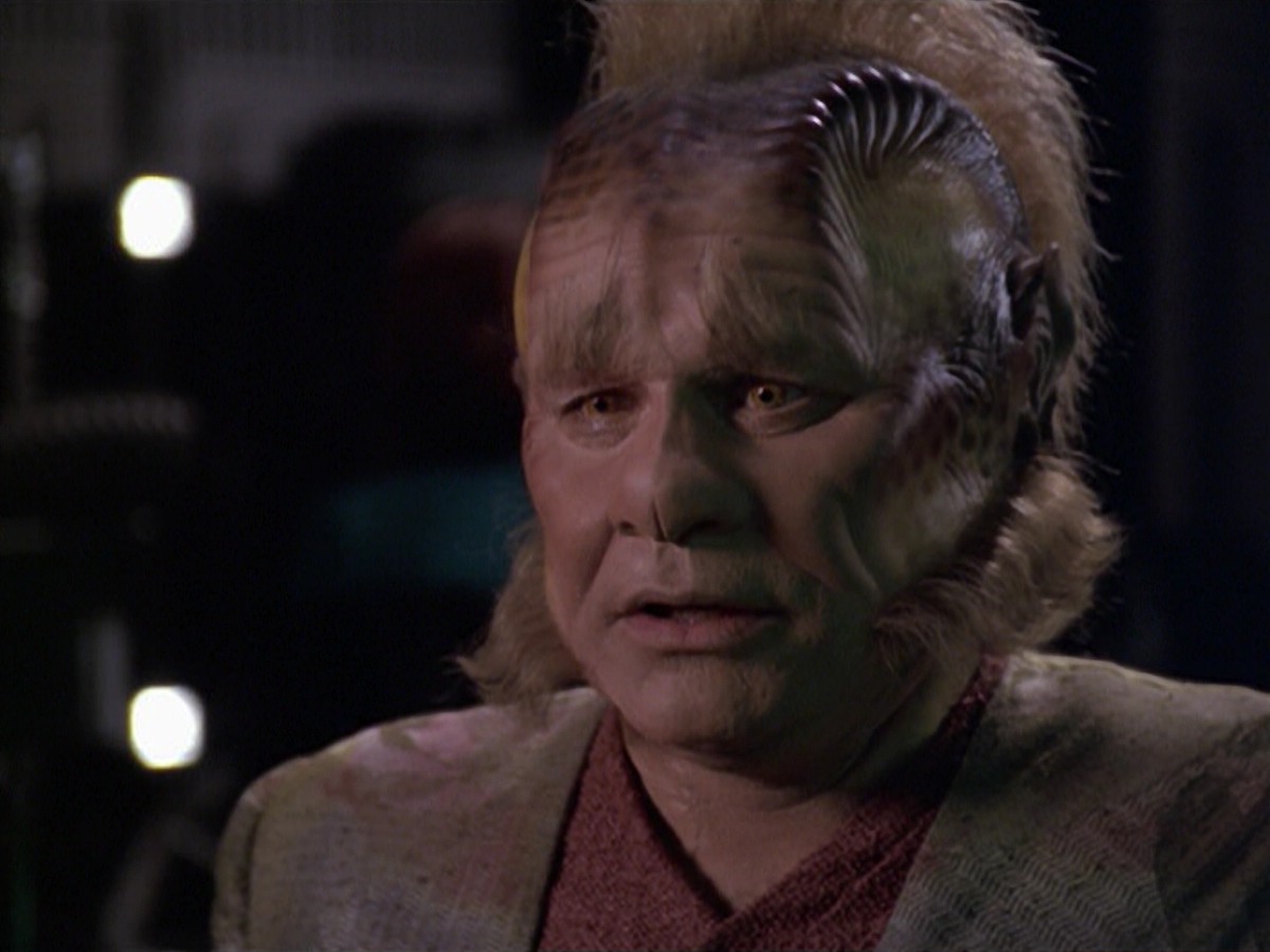 ariane179254_StarTrekVoyager_5x15_5x16_DarkFrontier_4076.jpg