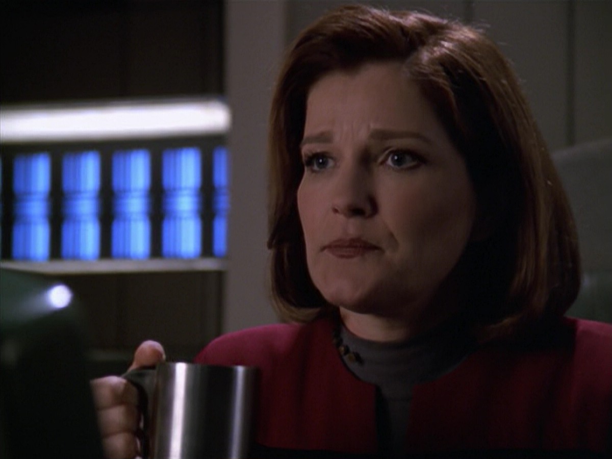 ariane179254_StarTrekVoyager_5x15_5x16_DarkFrontier_4165.jpg