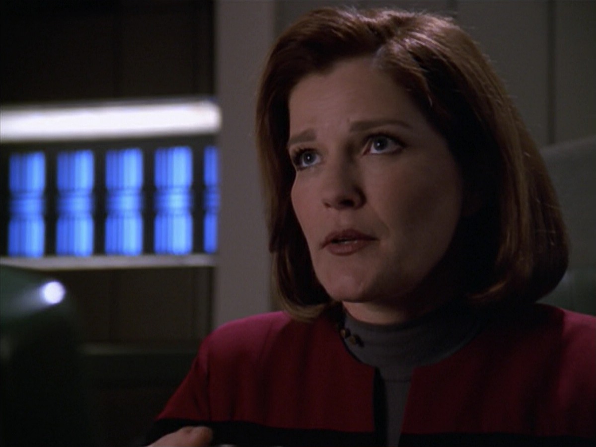 ariane179254_StarTrekVoyager_5x15_5x16_DarkFrontier_4167.jpg