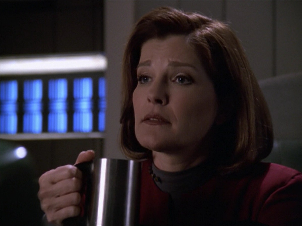 ariane179254_StarTrekVoyager_5x15_5x16_DarkFrontier_4253.jpg