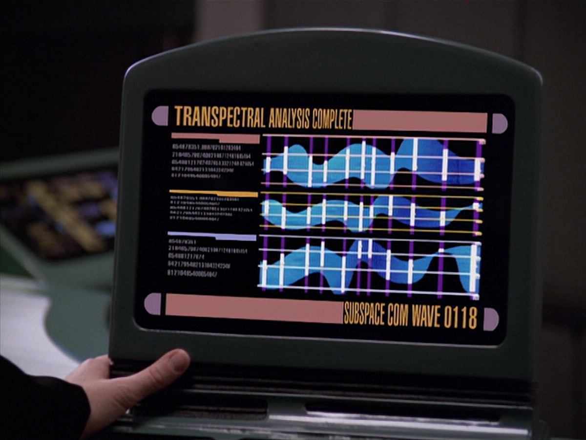 ariane179254_StarTrekVoyager_5x15_5x16_DarkFrontier_4308.jpg