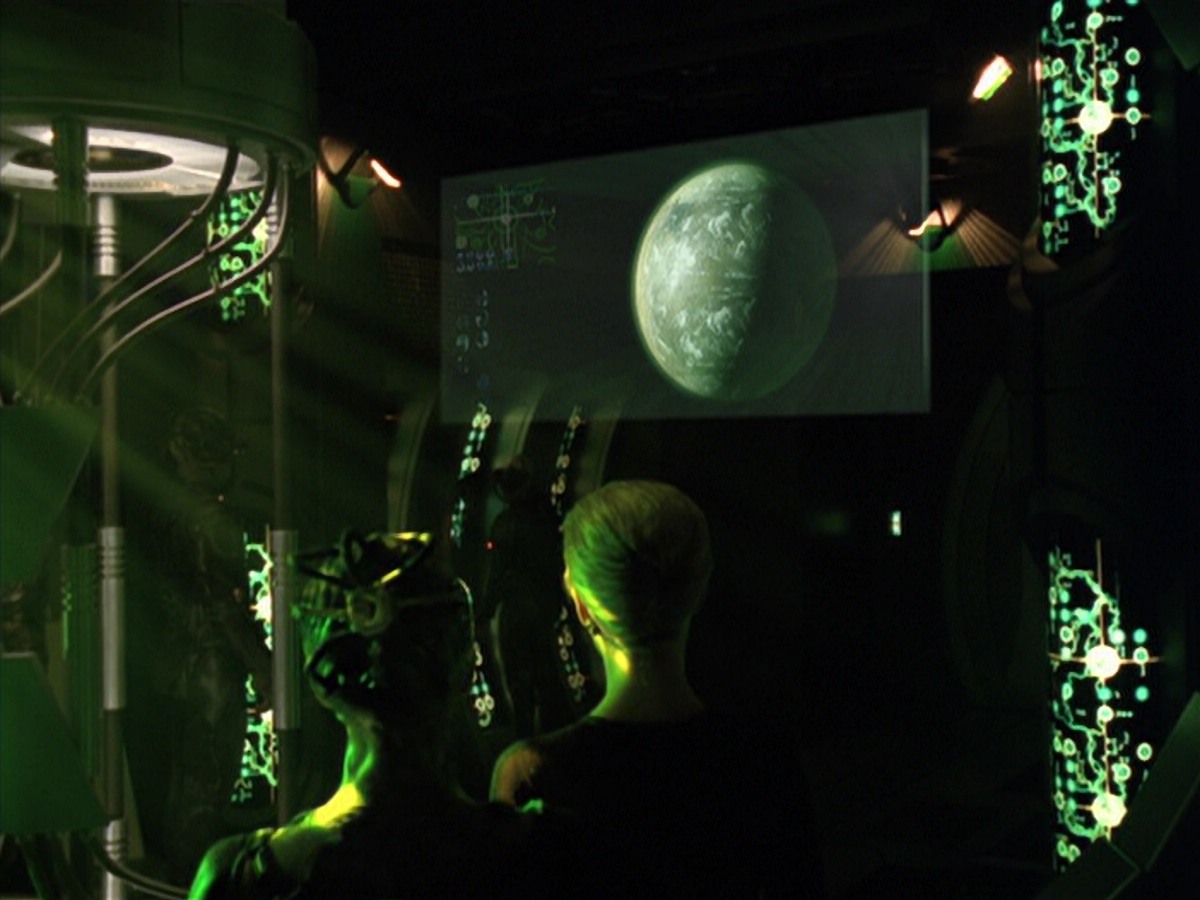 ariane179254_StarTrekVoyager_5x15_5x16_DarkFrontier_4562.jpg
