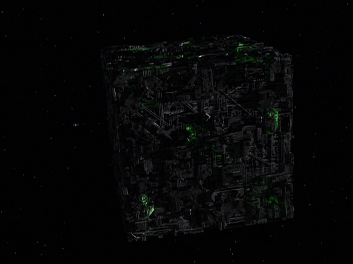 ariane179254_StarTrekVoyager_5x15_5x16_DarkFrontier_4611.jpg