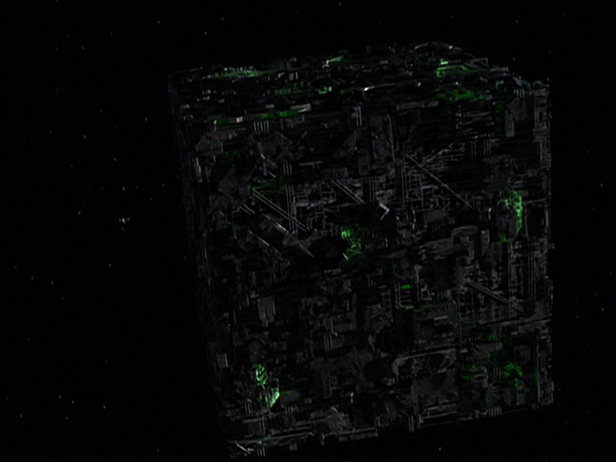 ariane179254_StarTrekVoyager_5x15_5x16_DarkFrontier_4612.jpg