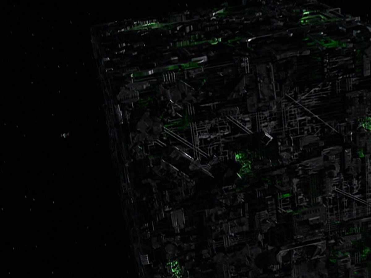 ariane179254_StarTrekVoyager_5x15_5x16_DarkFrontier_4614.jpg