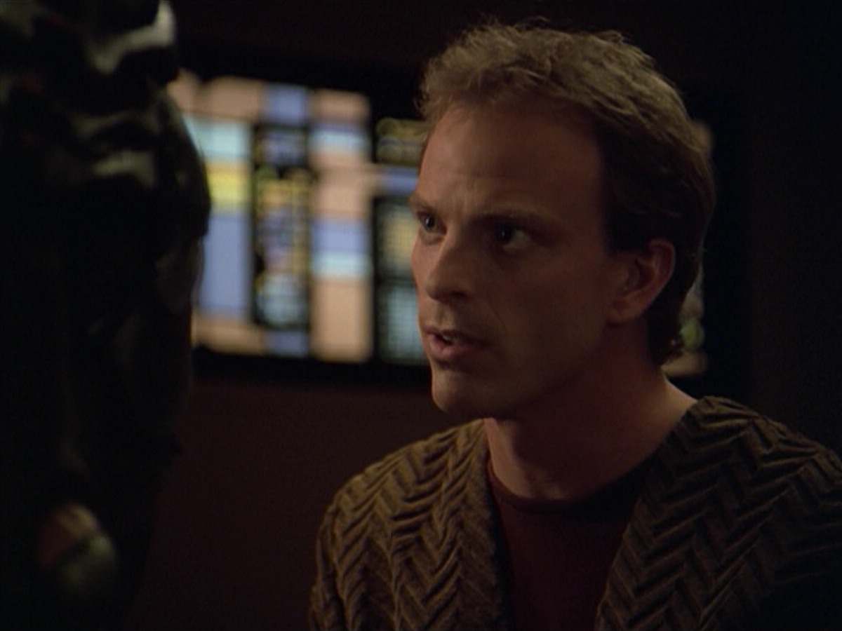 ariane179254_StarTrekVoyager_5x15_5x16_DarkFrontier_4688.jpg