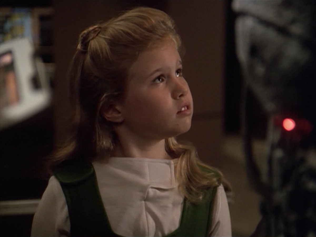 ariane179254_StarTrekVoyager_5x15_5x16_DarkFrontier_4694.jpg