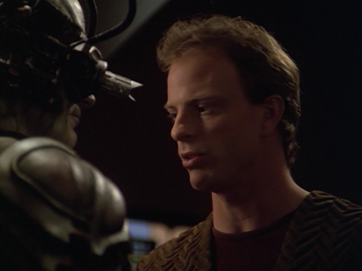 ariane179254_StarTrekVoyager_5x15_5x16_DarkFrontier_4698.jpg