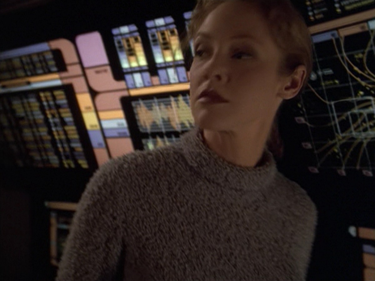 ariane179254_StarTrekVoyager_5x15_5x16_DarkFrontier_4706.jpg