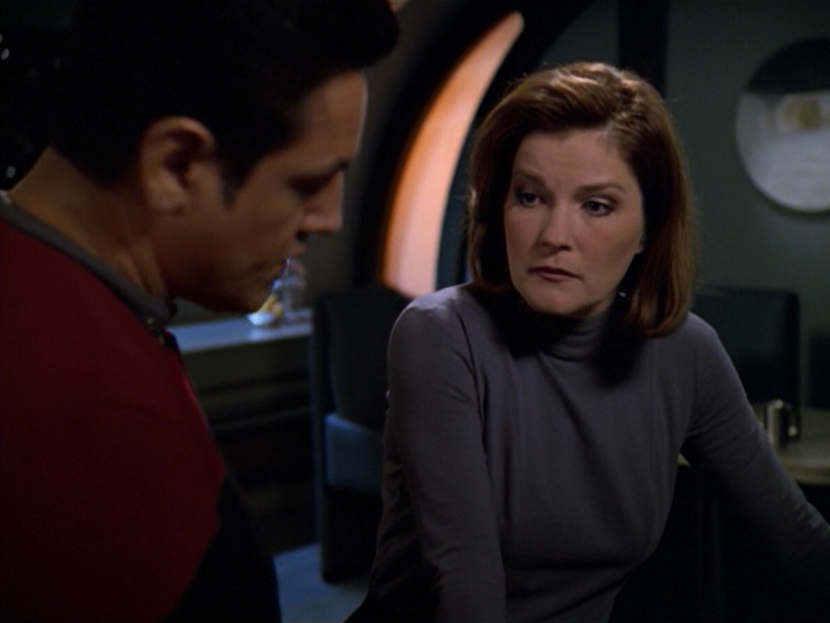 ariane179254_StarTrekVoyager_5x15_5x16_DarkFrontier_4753.jpg