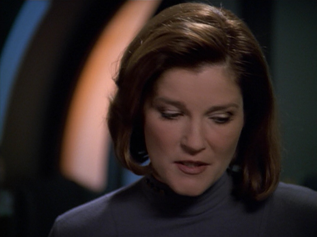 ariane179254_StarTrekVoyager_5x15_5x16_DarkFrontier_4786.jpg