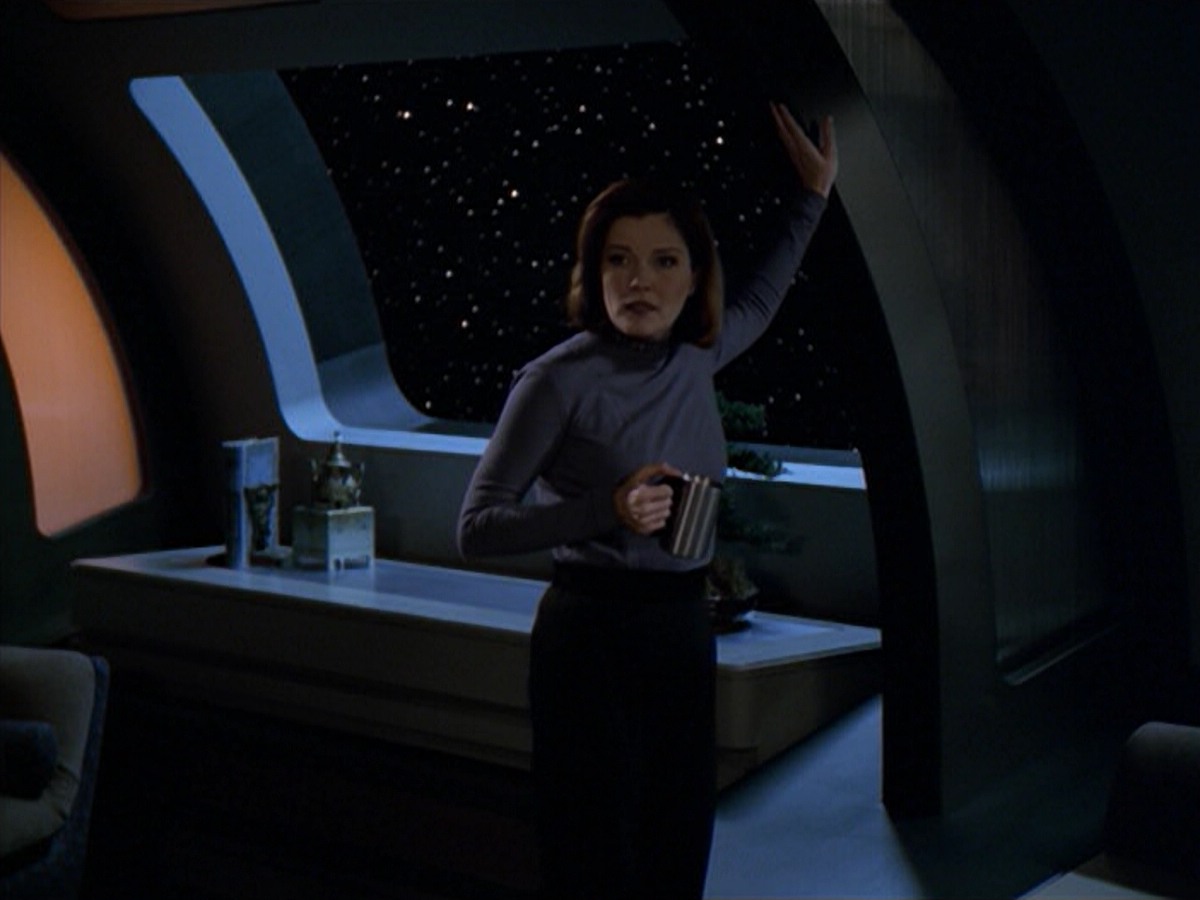 ariane179254_StarTrekVoyager_5x15_5x16_DarkFrontier_4847.jpg