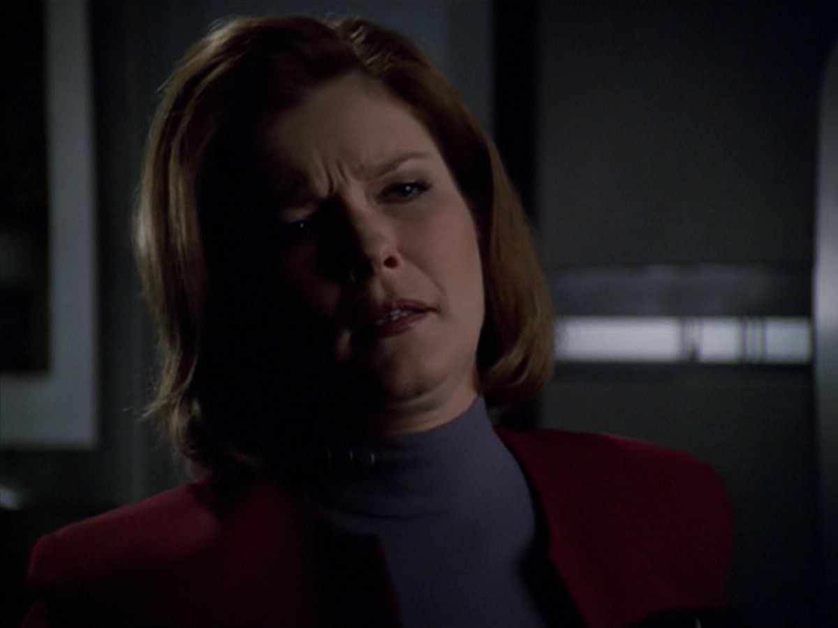ariane179254_StarTrekVoyager_5x15_5x16_DarkFrontier_4870.jpg