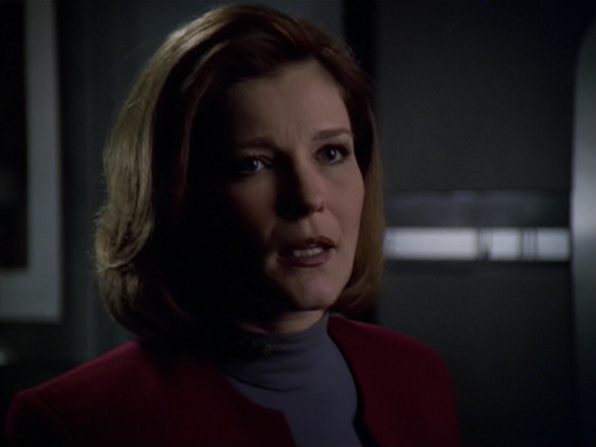 ariane179254_StarTrekVoyager_5x15_5x16_DarkFrontier_4883.jpg